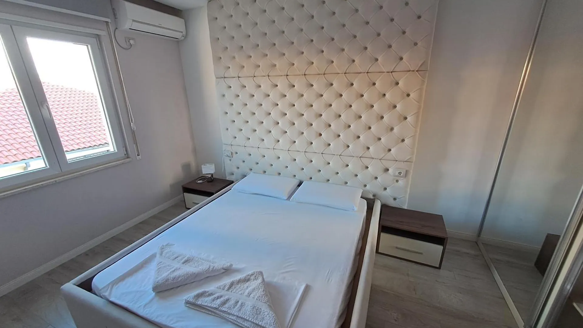 Gjon'S Apartment Cathedral Square Shkoder